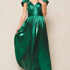 Ivy City Co Hera Shimmering Emerald Maxi Dress